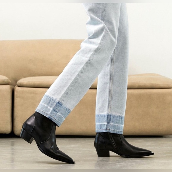 Dear Frances River Black Boot - Picture 2 of 16